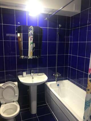 Гостиница Корона Нальчик Двухместный номер с 2 отдельными кроватями-4