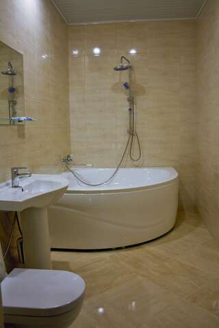 Гостиница Корона Нальчик Люкс-3