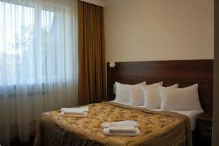 Гостиница Корона Нальчик Большой двухместный номер с 1 кроватью-3